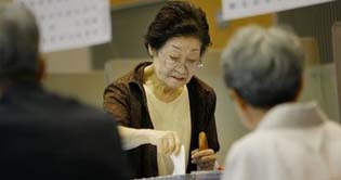 Opposition party takes clear lead in Japan Poll 